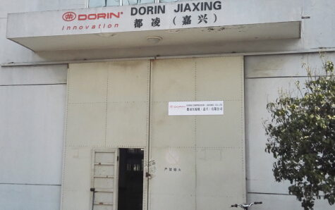 西藏林芝質量技術監(jiān)督局的安全閥校驗臺調試完畢